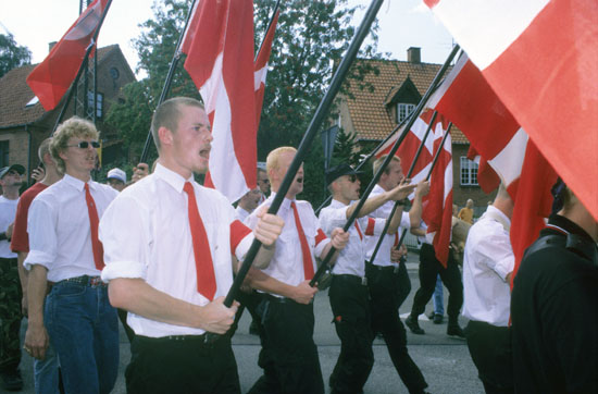 dk-minority-nazi-002