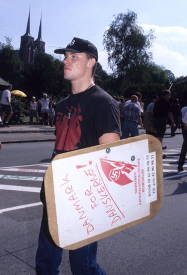 dk-minority-nazi-031