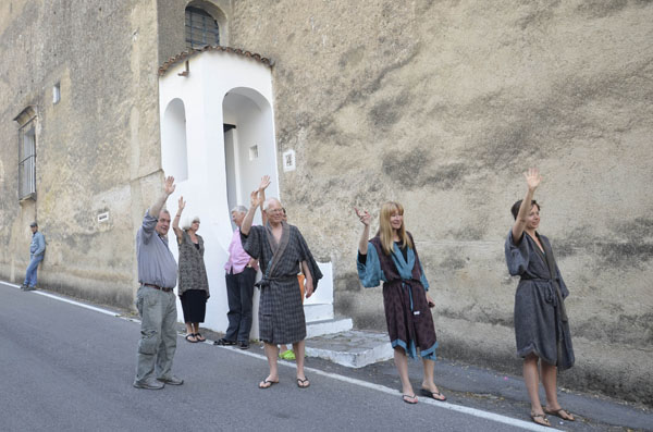 487