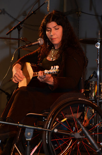 2012-12-06_21-56-34