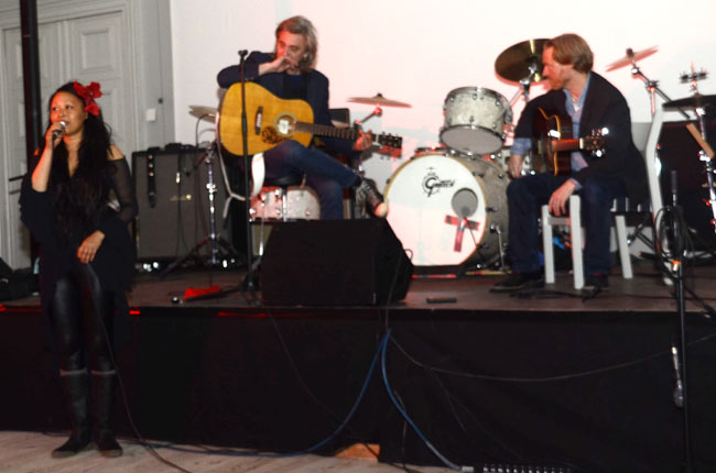 2012-04-29_21-42-52
