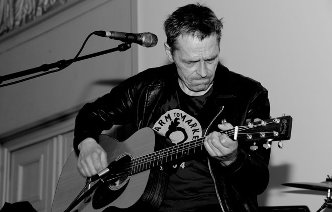 2012-04-29_22-59-56