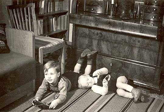 Jeg leger med min bror i �sters�gade