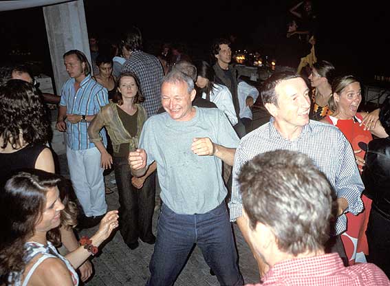 Raymond in a boxing match