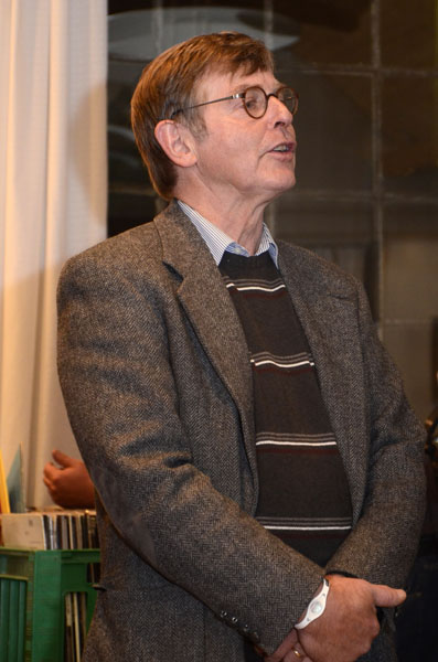 2011-10-15 22-04-27