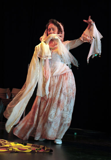 Roya Moghaddas Hoffmeyer