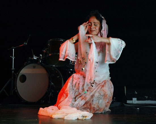 Roya Moghaddas Hoffmeyer