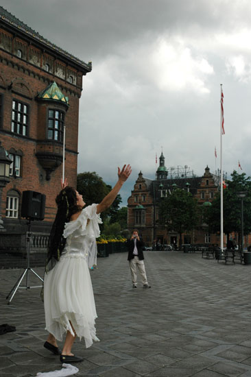 Roya Moghaddas Hoffmeyer