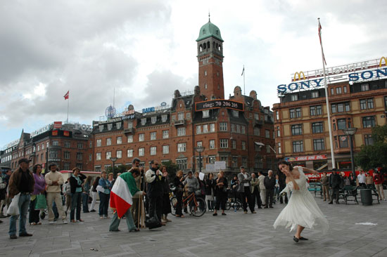 Roya Moghaddas Hoffmeyer