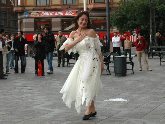 Roya Moghaddas Hoffmeyer