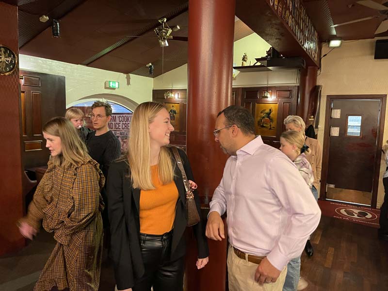 2021-11-14-_16-00-01