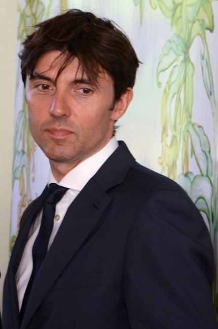 2012-06-09_14-43-54