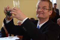 2012-06-09_14-32-34