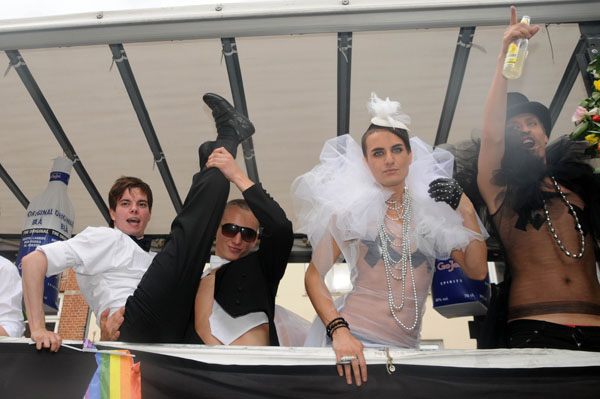 Pride-2010-077