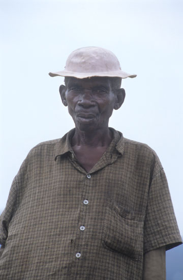 Batwa-Kitario-209