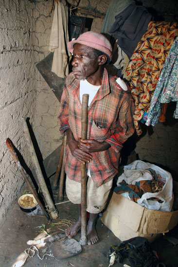 Batwa-Mukongoro-022