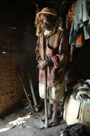 Batwa-Mukongoro-025