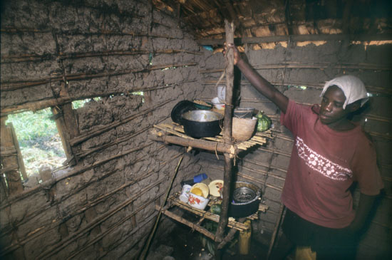 Batwa-Mukongoro-057