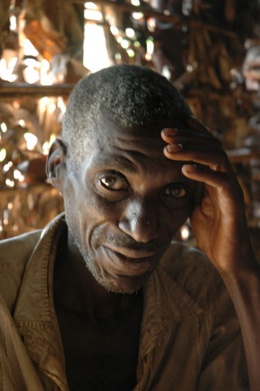 Batwa-Mukongoro-116