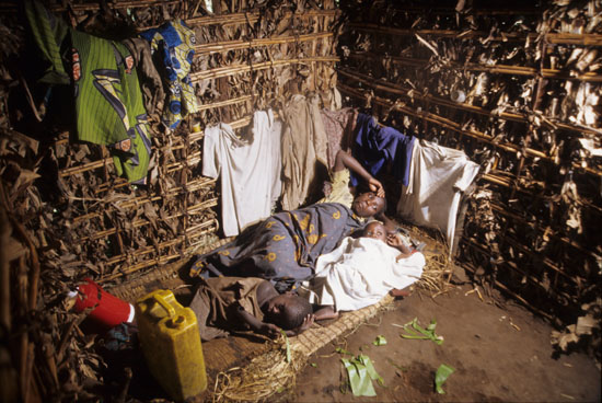 Batwa-Mukongoro-120