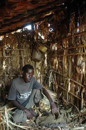 Batwa-Mukongoro-121