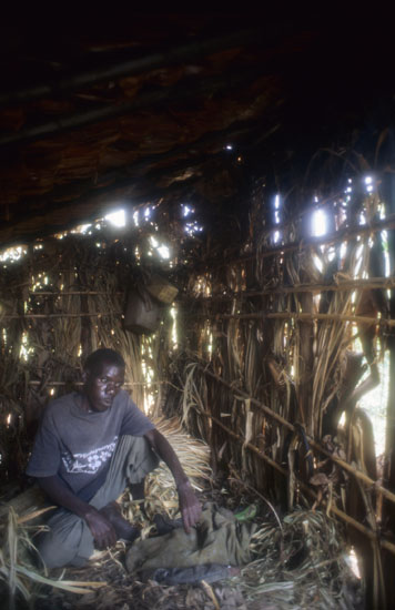 Batwa-Mukongoro-122
