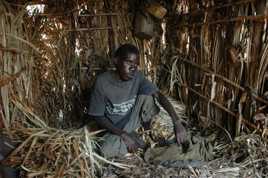 Batwa-Mukongoro-123
