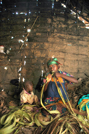 Batwa-Mukongoro-150