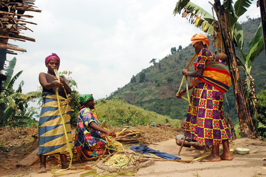 Batwa-Mukongoro-184