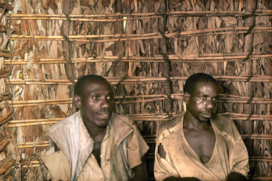 Batwa-Mukongoro-233