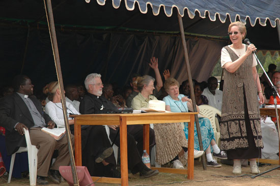 Batwa-party-100