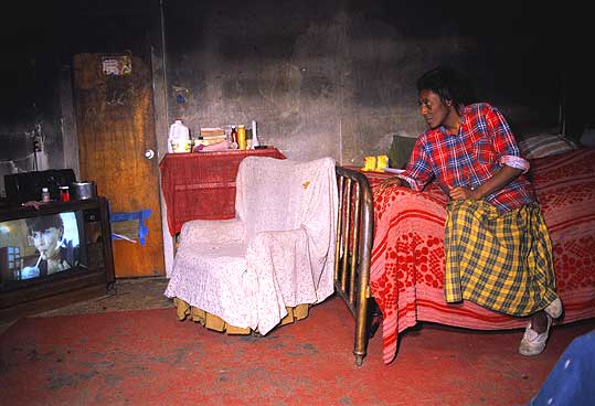 Black woman and white woman