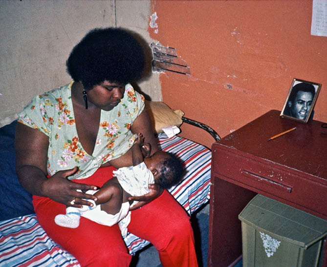 1975 - Oakland, CA  Black Panther with Huey Newton photo 