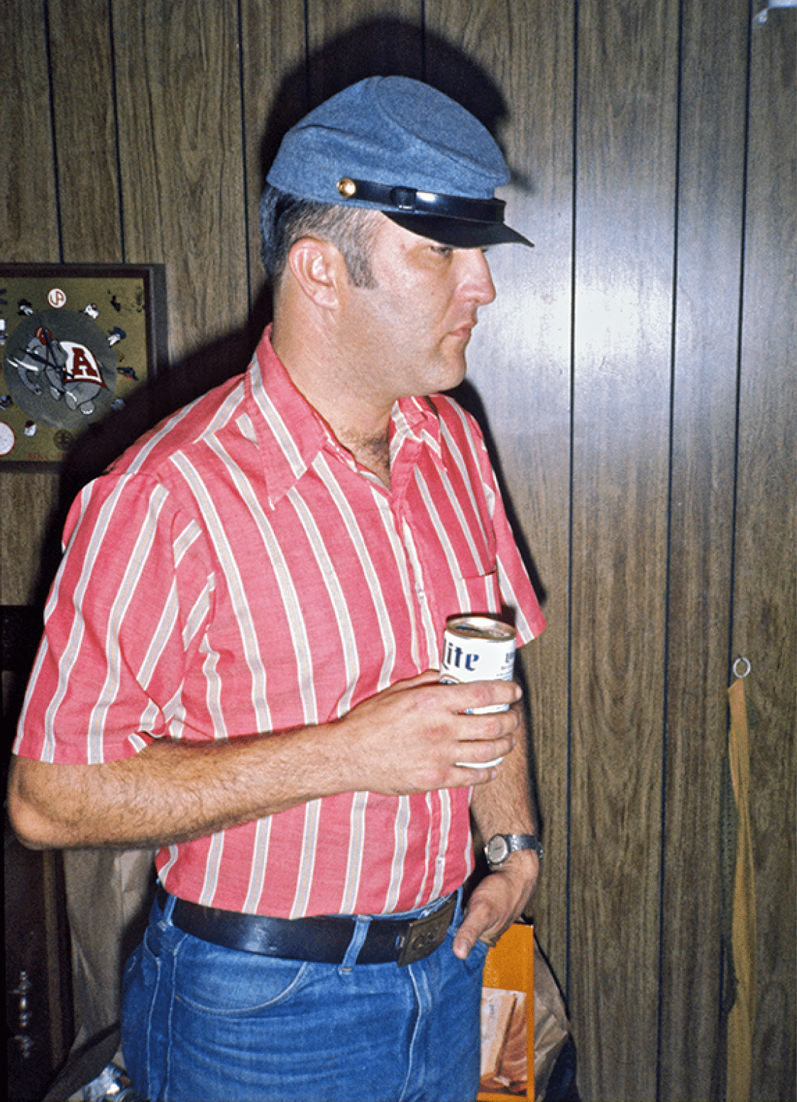 Rebel hat