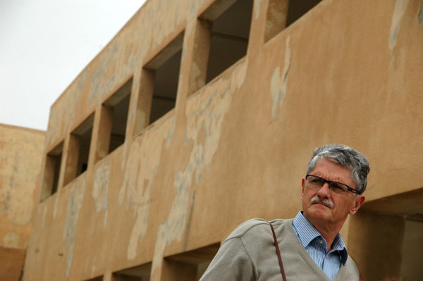 8865